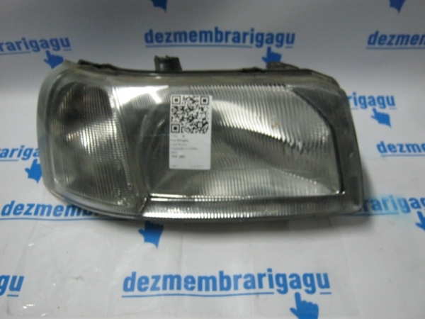 Reparatii far dreapta