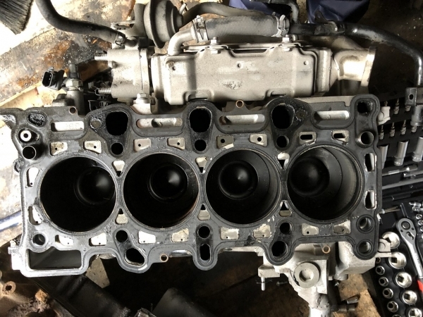 Reparatii pompa ulei HONDA CR-V III (2007-)