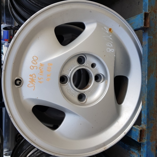 Reparatii janta aliaj SAAB 900 II (1993-1998)