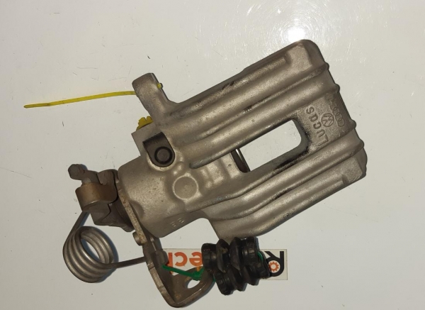 Reparatii etrier fata dreapta VOLKSWAGEN GOLF IV (1997-2005)